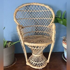 Wicker Peacock Chair mini
